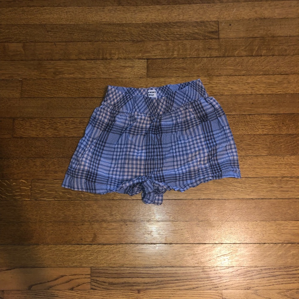 Women’s Eliza Short from Aritzia. Never Worn. Size XS - Picture 2 of 4